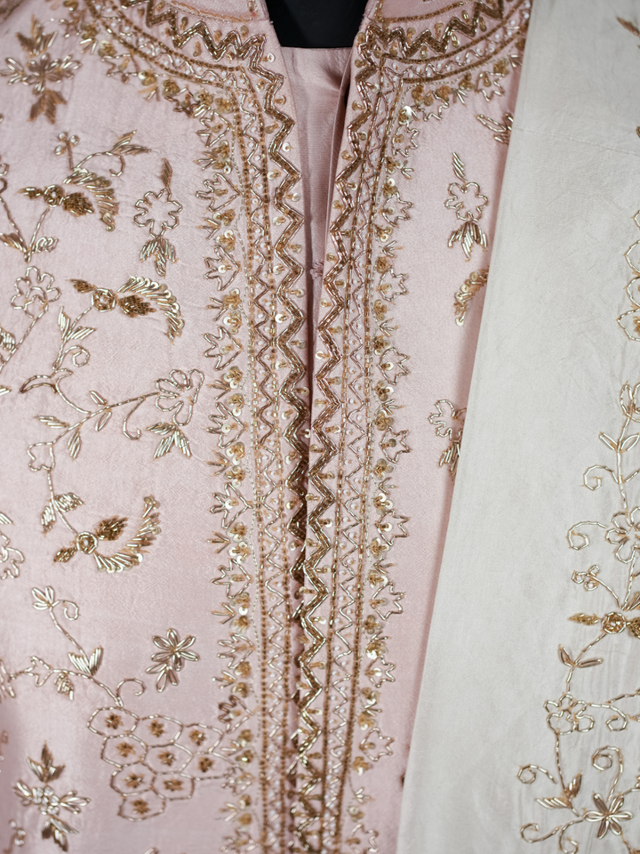 Blush Regal Aura