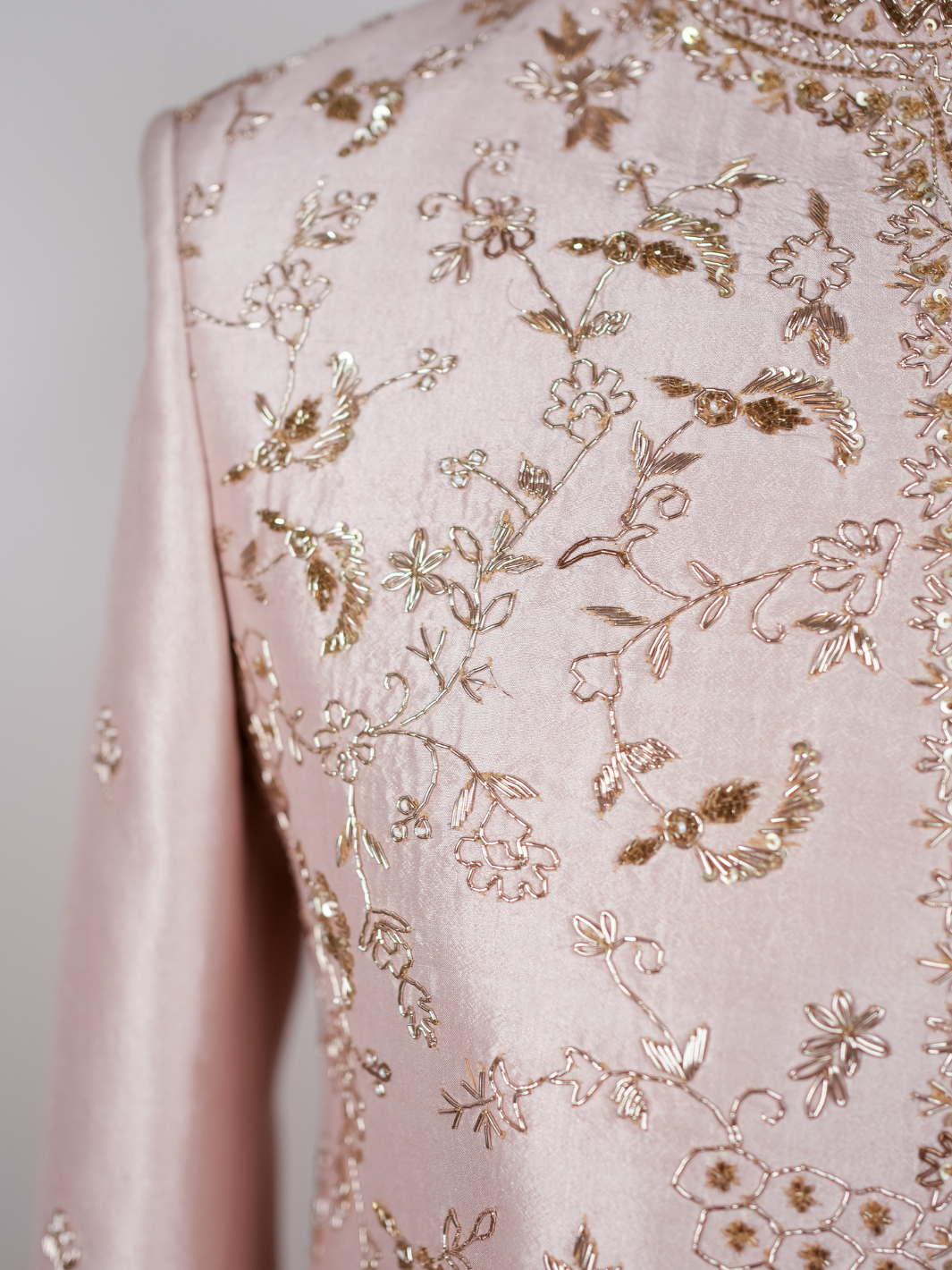 Blush Regal Aura